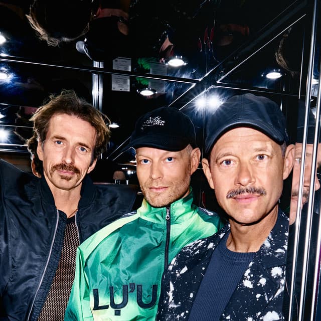 Whomadewho