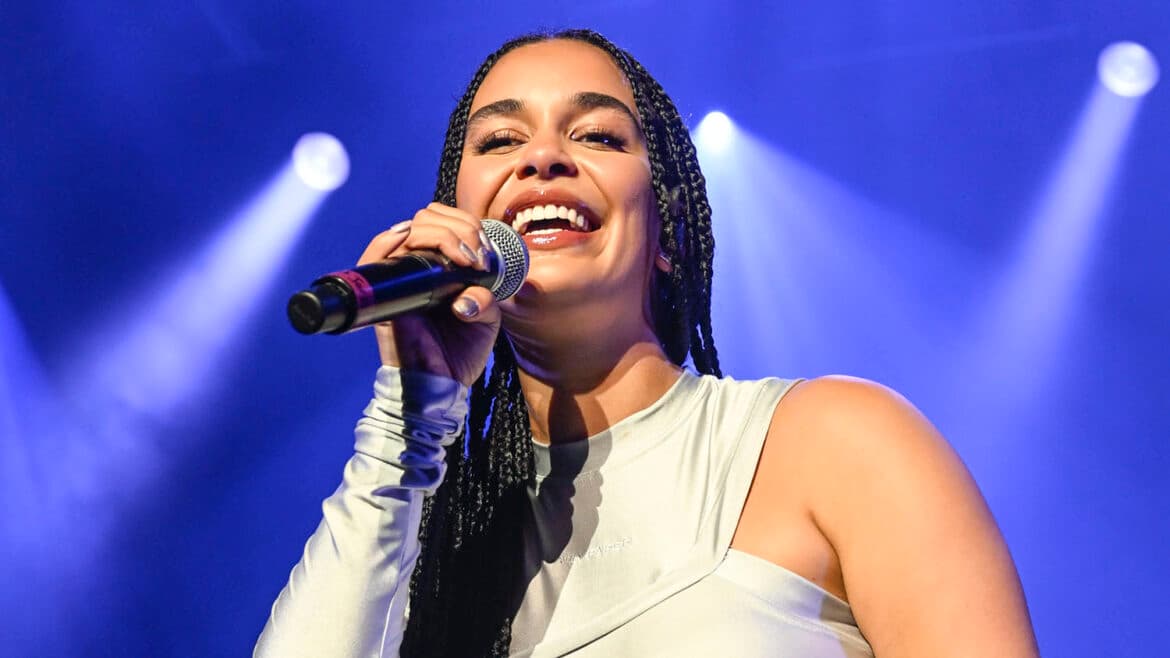 Experience the Magic of Jorja Smith Live at Ibiza Rocks