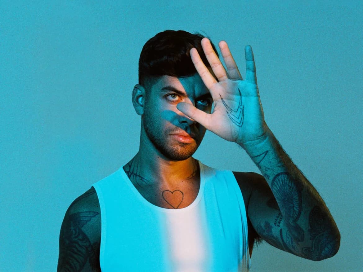 Anyma announces his residency at [UNVRS]