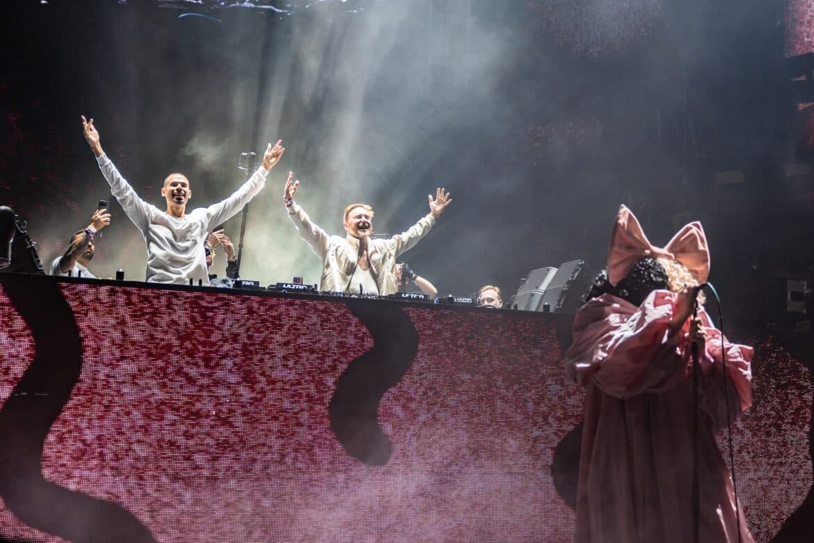 AFROJACK, Guetta & Sia: “Titanium” at Ultra Miami, Historic Moment